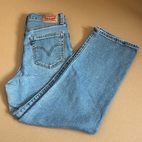 Levi’s  Ribcage Straight Ankle Jeans - Picture 2 of 10
